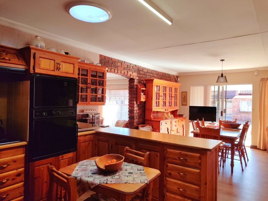 3 Bedroom Property for Sale in Vaal Park North West